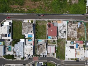 Terreno con acceso a la playa en Urb. Marina Blue - Manta